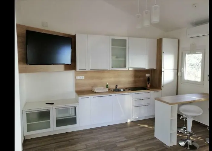 House Anica