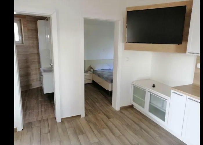 House Anica *